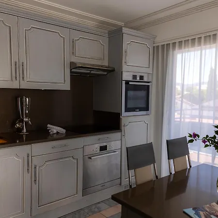 Apartmanhotel Romana