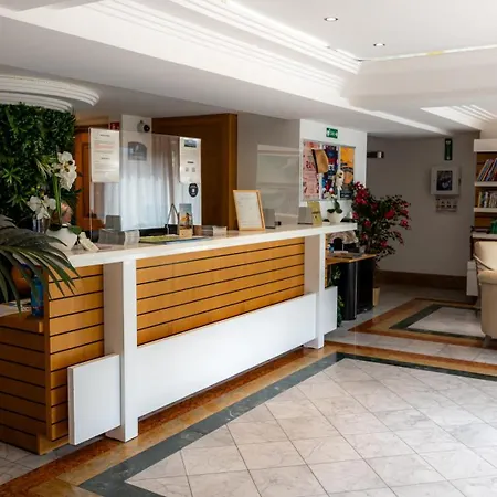 Romana Apartmanhotel 4*