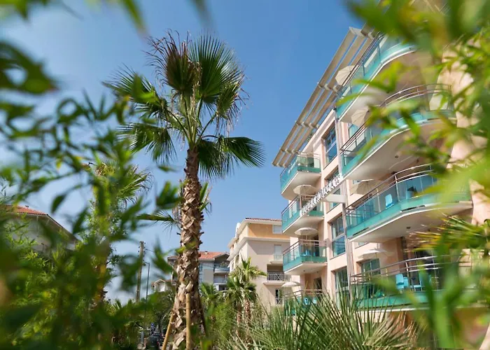 Aparthotel Villa Romana Frejus 4*