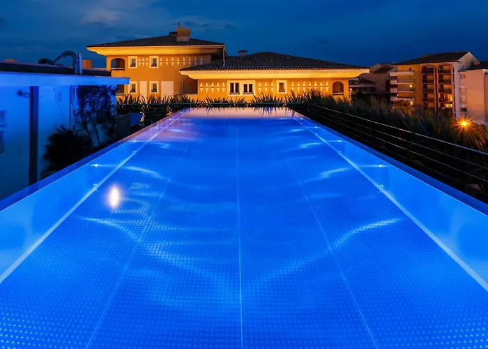 Aparthotel Villa Romana Frejus 4*